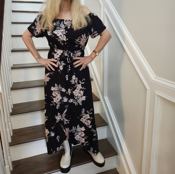 Lascana Venus Black and Peach/Pink Floral Maxi Dress, Small, $34 - Picture 1 of 14